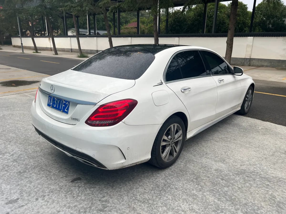 Mercedes-Benz C 2017 9