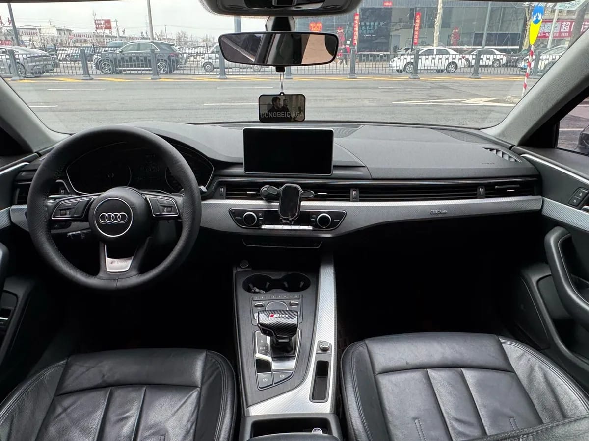 Audi A4L 2017 7