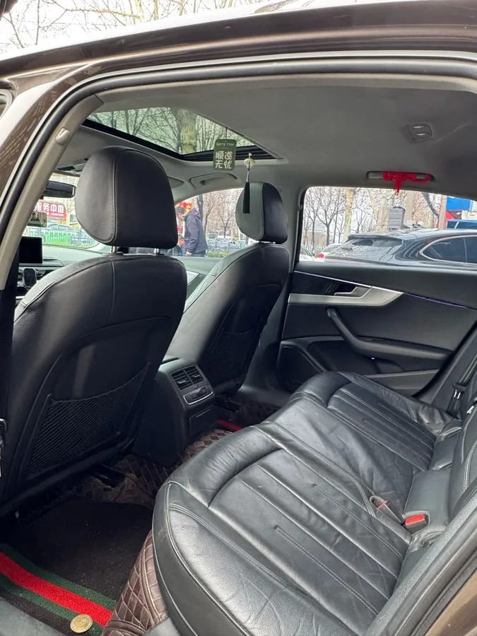Audi A4L 2017 9