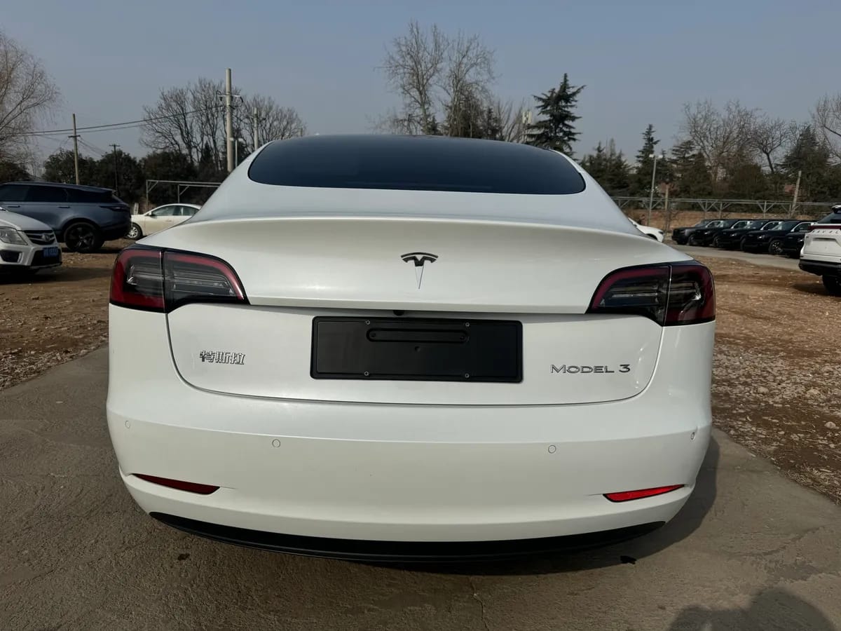 Tesla Model 3 2021 9