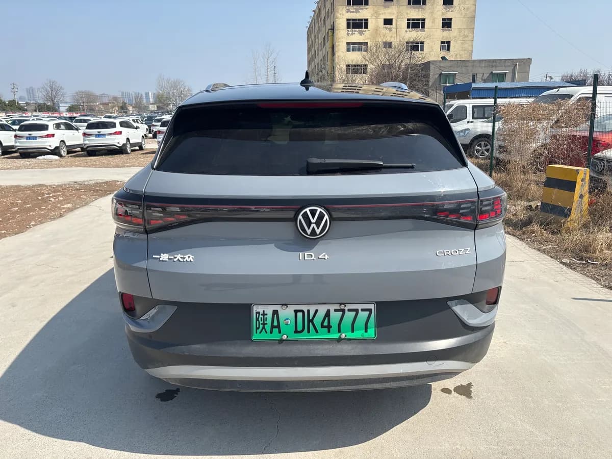Volkswagen ID.4 X 2022 5