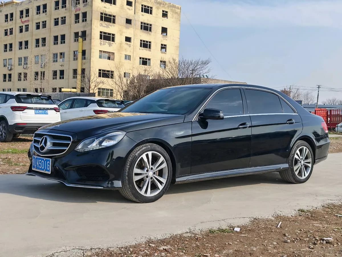 Mercedes-Benz E 2015 6