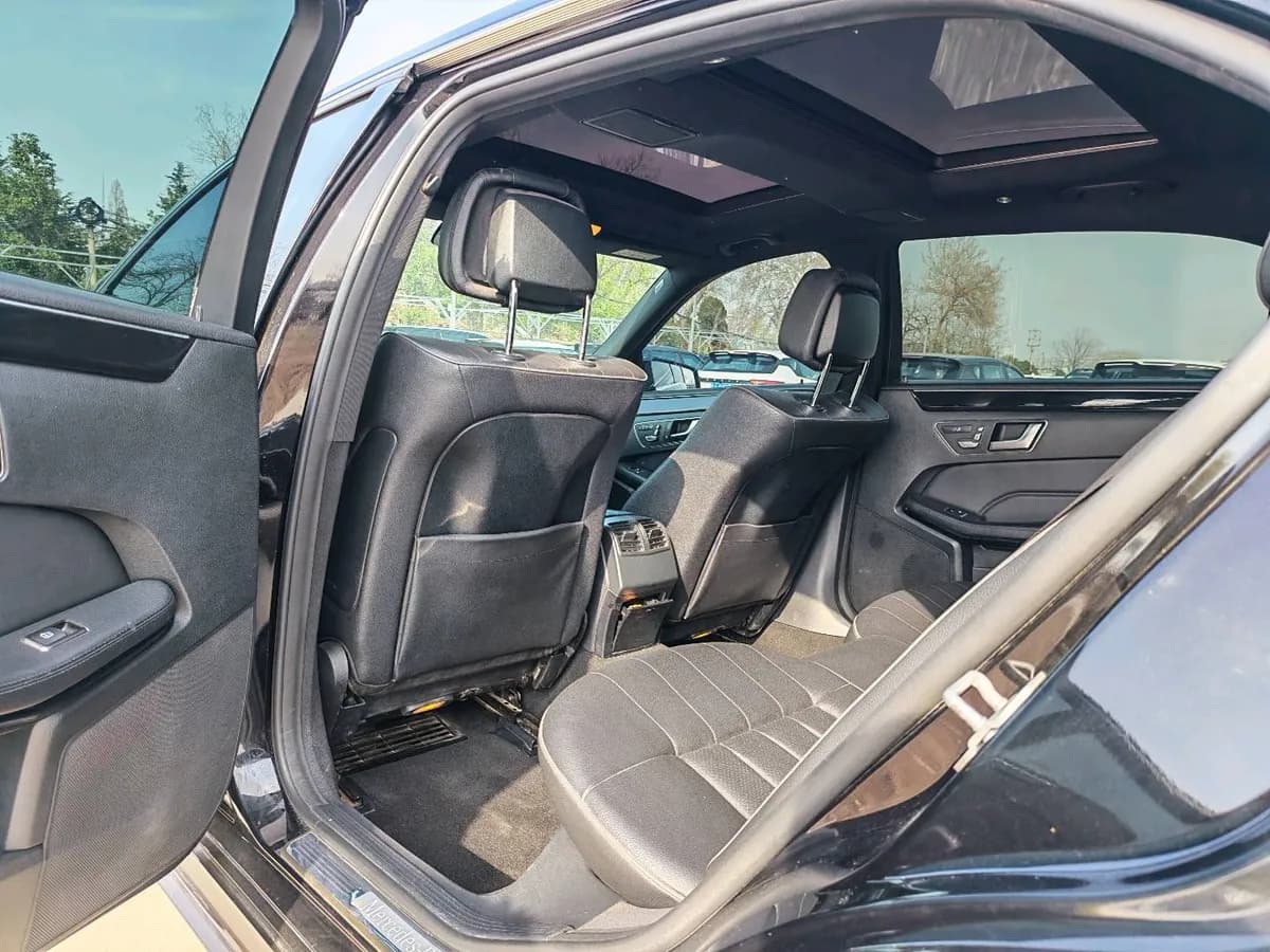 Mercedes-Benz E 2015 7
