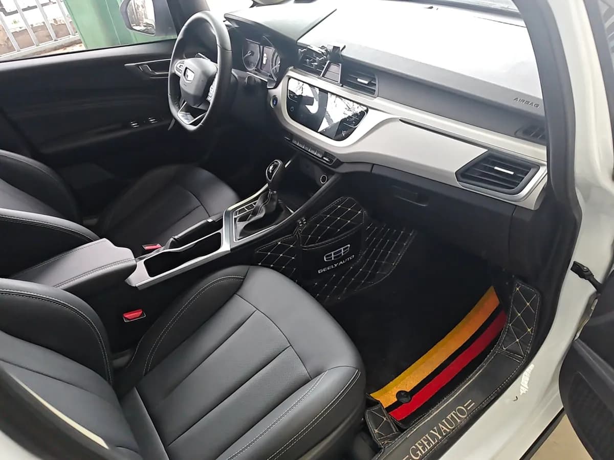 Geely Vision X3 2019 4