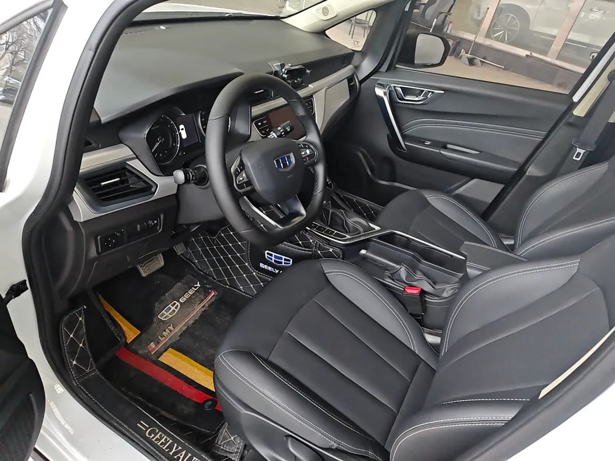 Geely Vision X3 2019 8