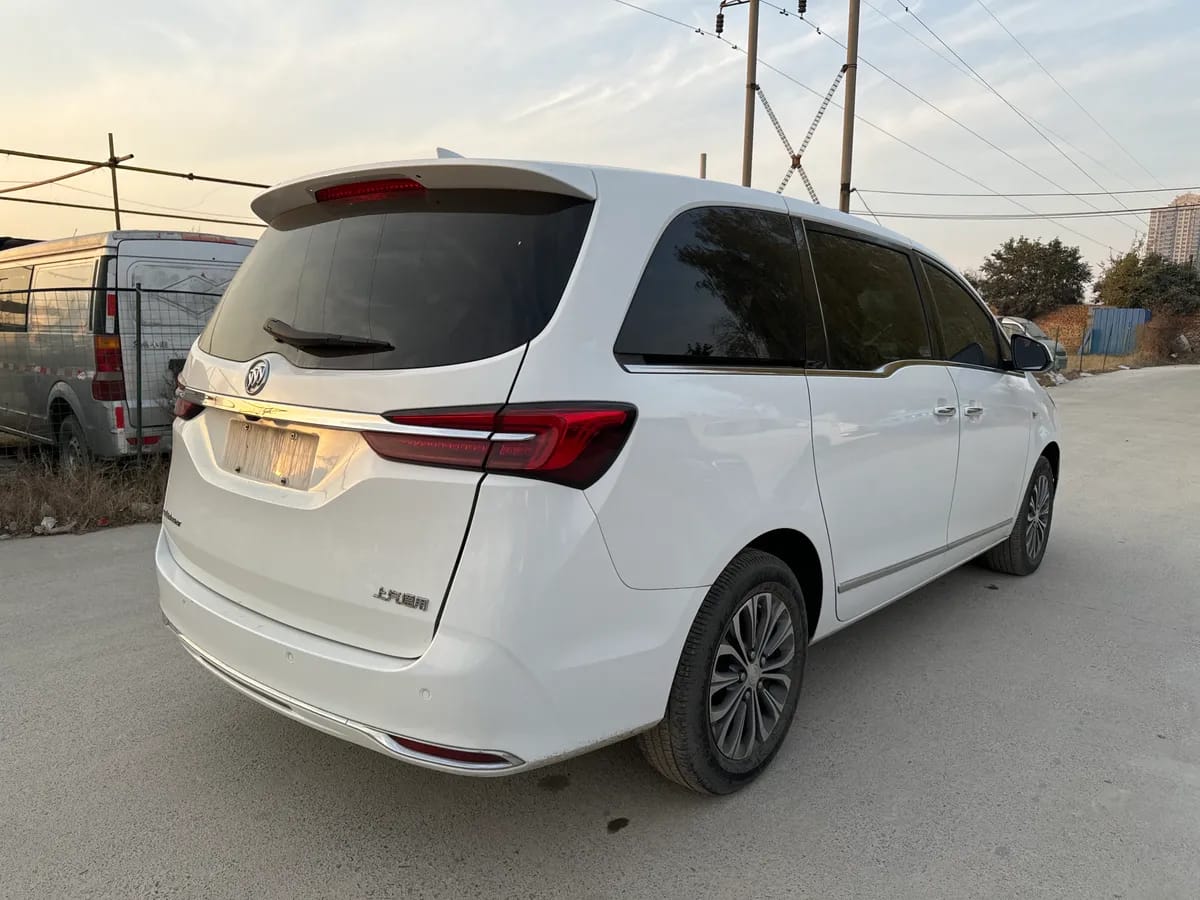 Buick GL8 2020 4