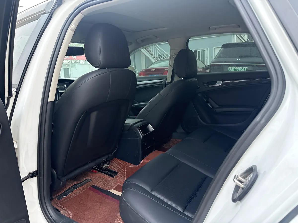 Audi A4L 2012 6
