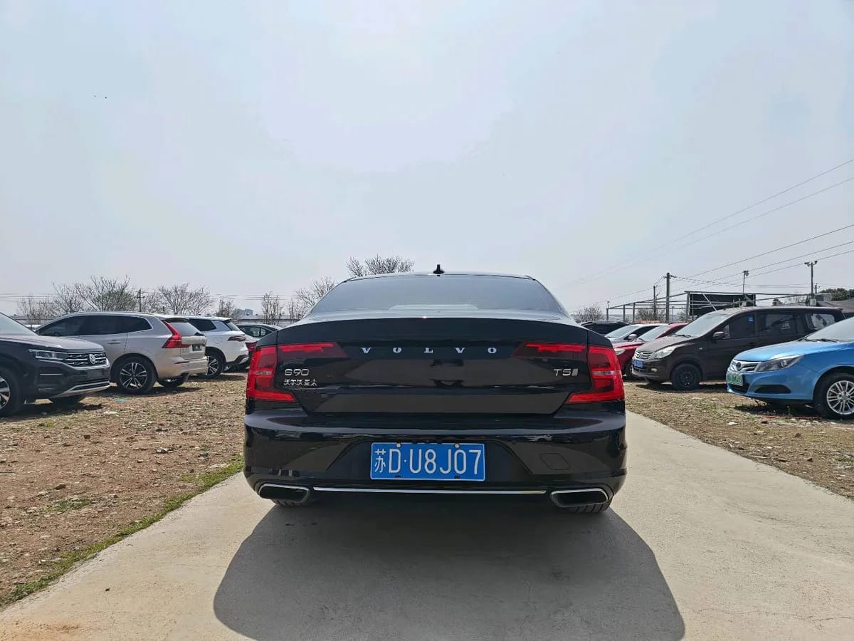 Volvo S90 2020 8