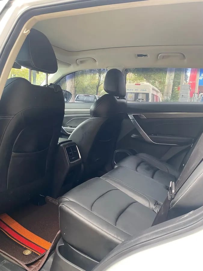 Geely Boyue 2020 8