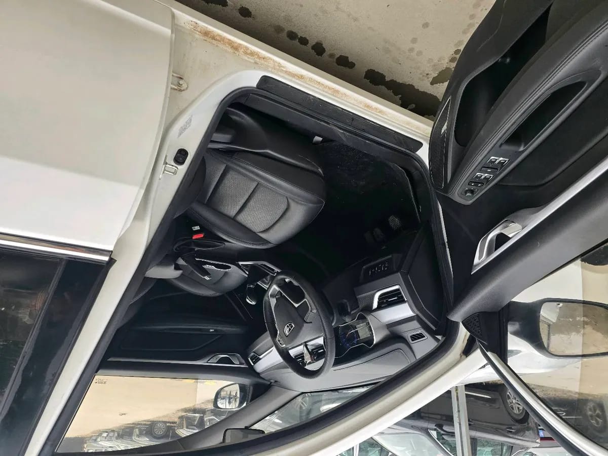 Geely Vision 2020 7