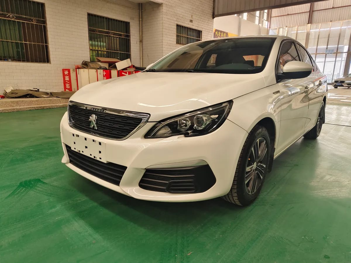 Peugeot 308 2014 1