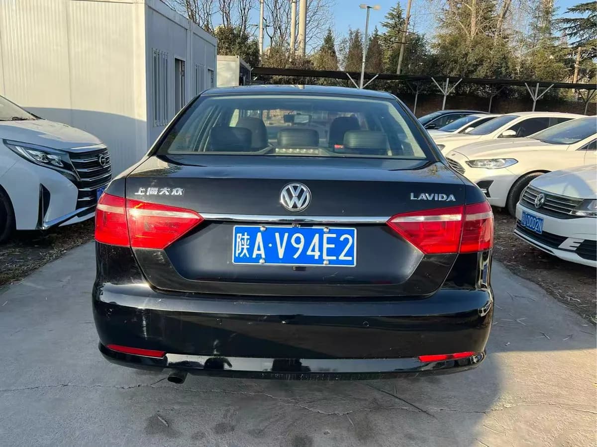 Volkswagen Lavida 2013 5