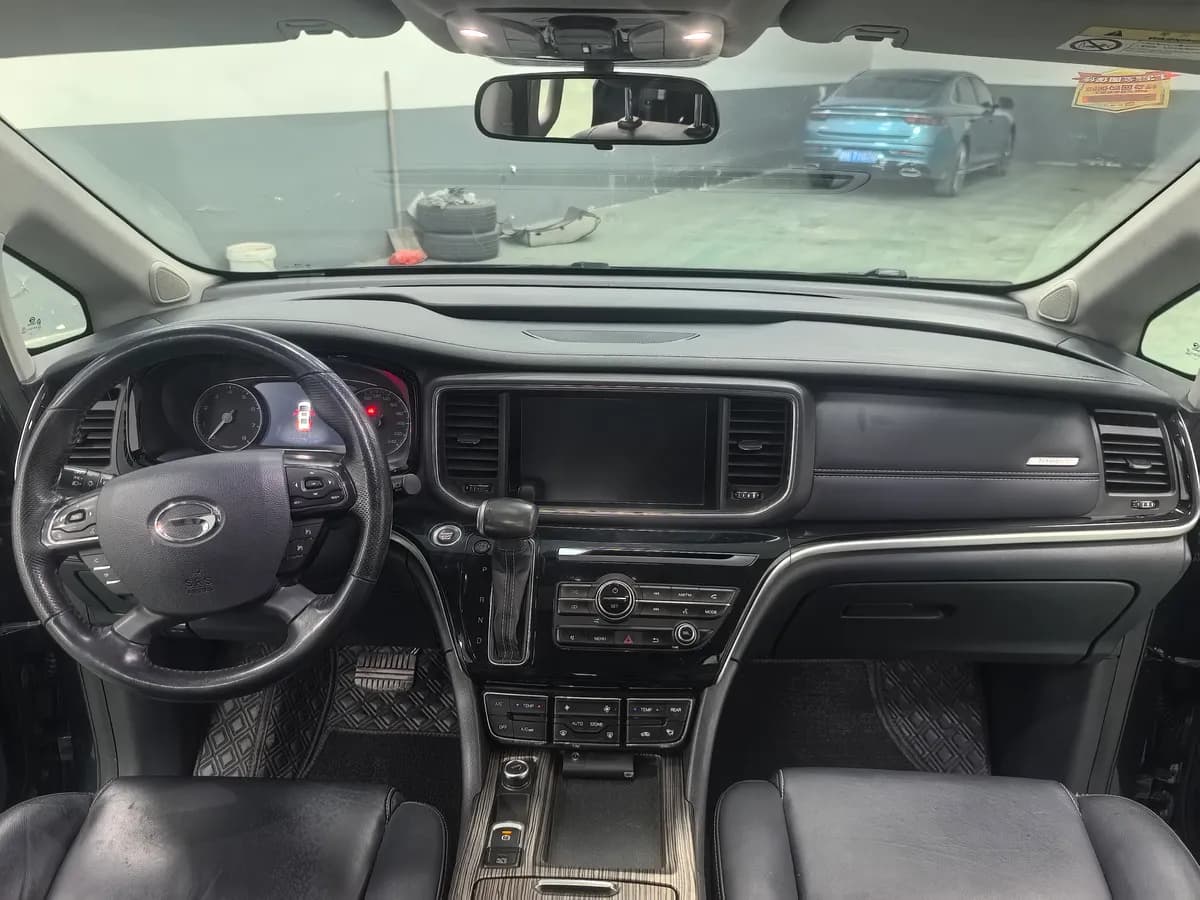 GAC Trumpchi M8 2018 7