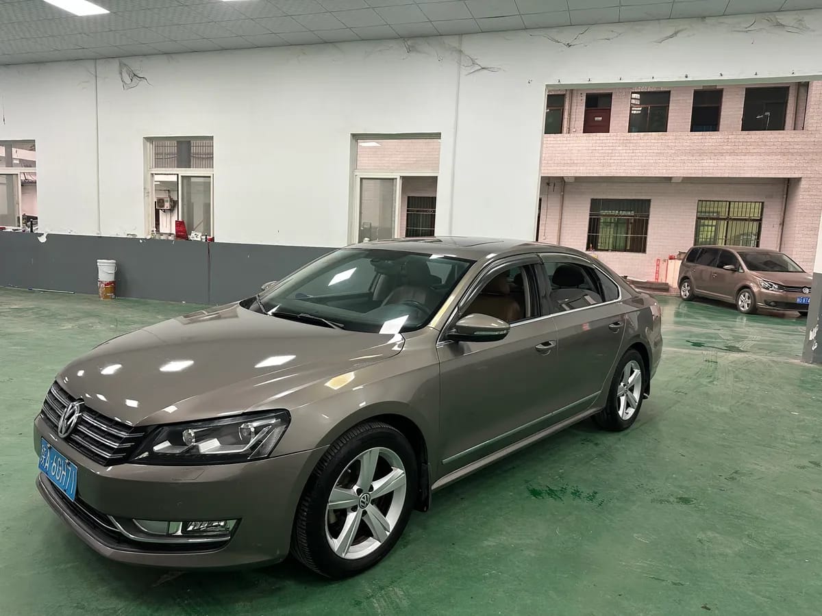 Volkswagen Passat 2014 1