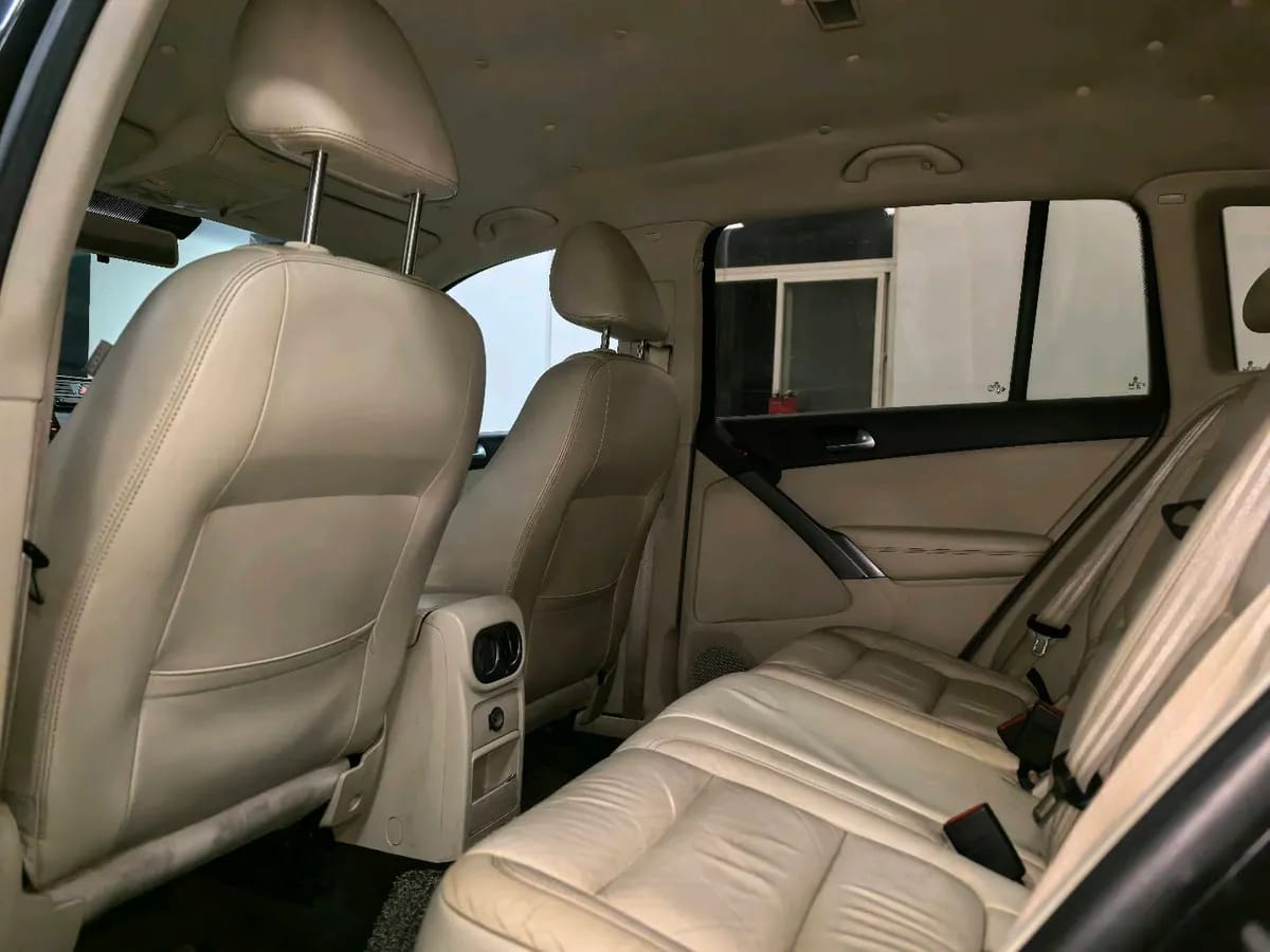 Volkswagen Beetle 2010 7