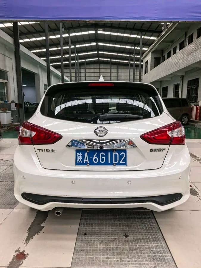 Nissan Tiida 2006 10