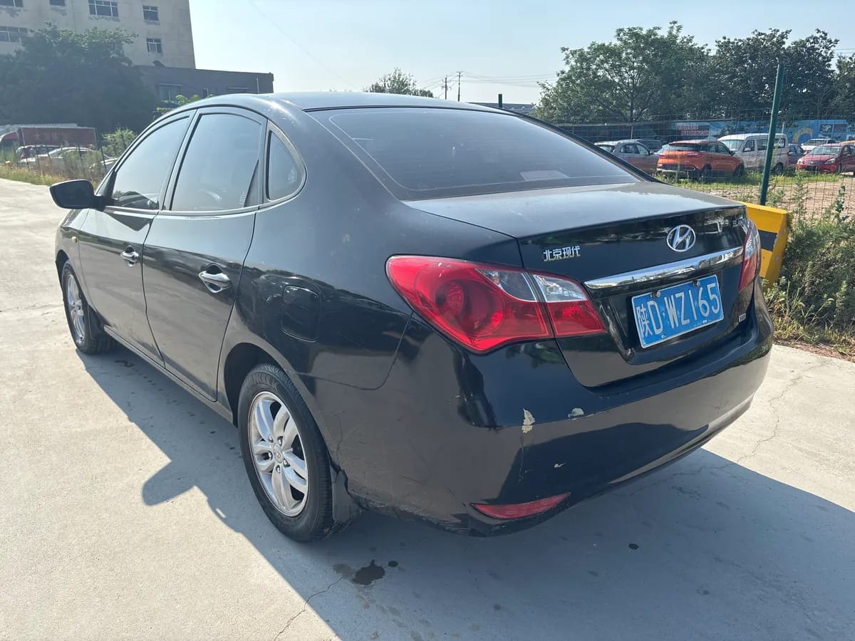 Hyundai Elantra Yuedong 2011 4