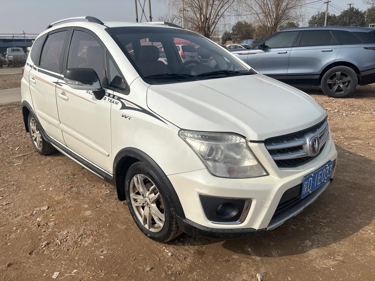 Changan CX20 2011 3