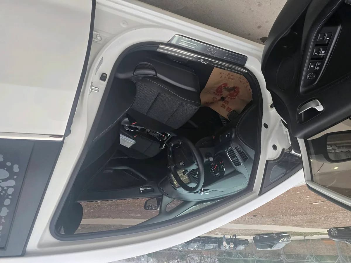 Kia K3 2016 8