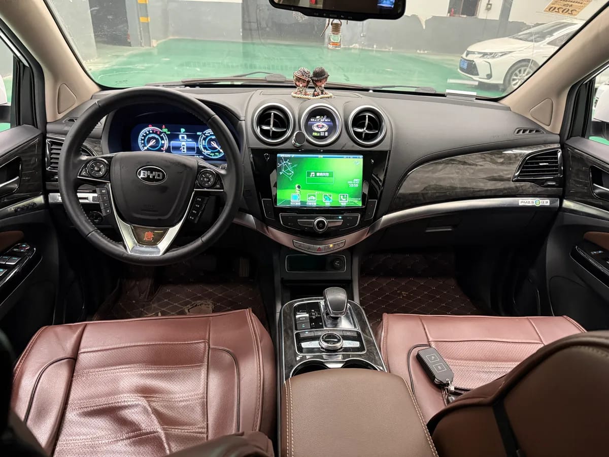 BYD Tang 2015 8