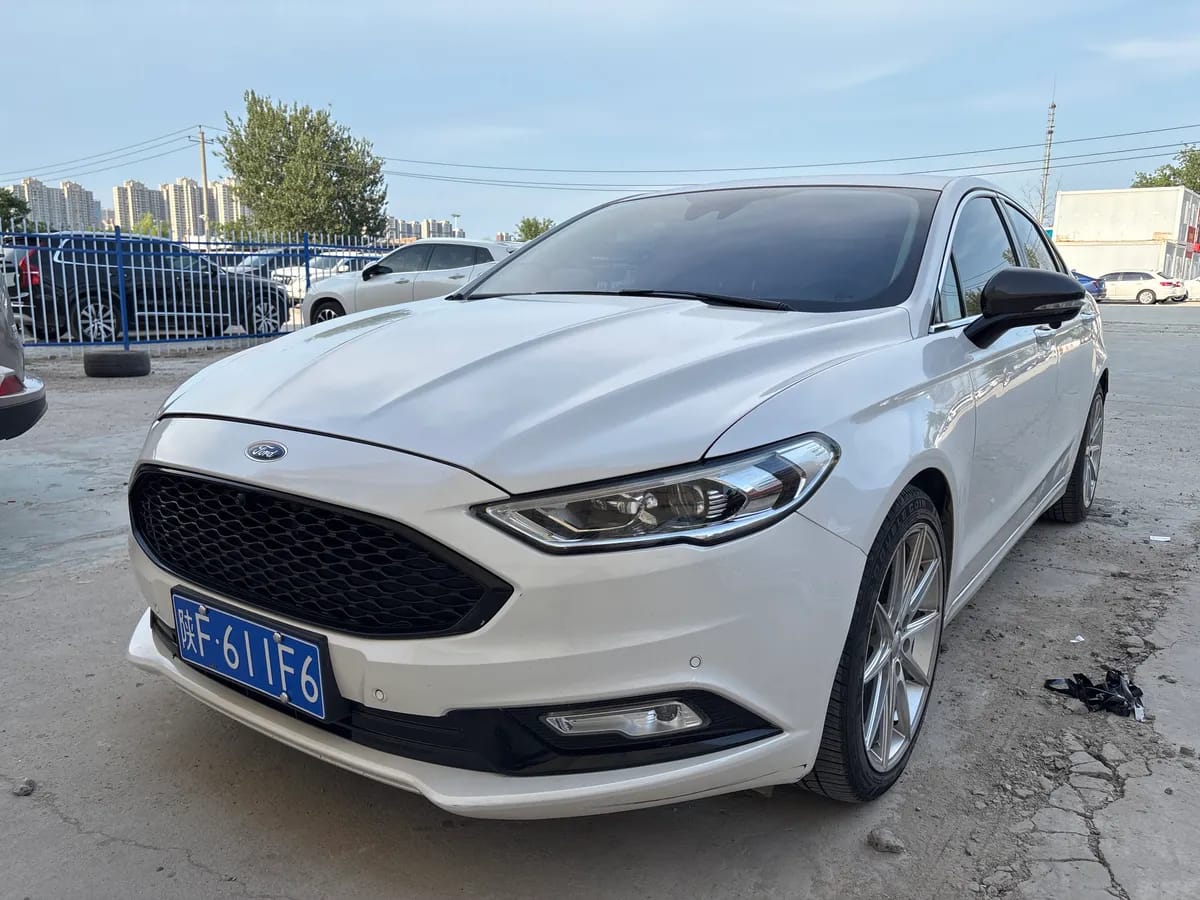Ford Mondeo 2017 1