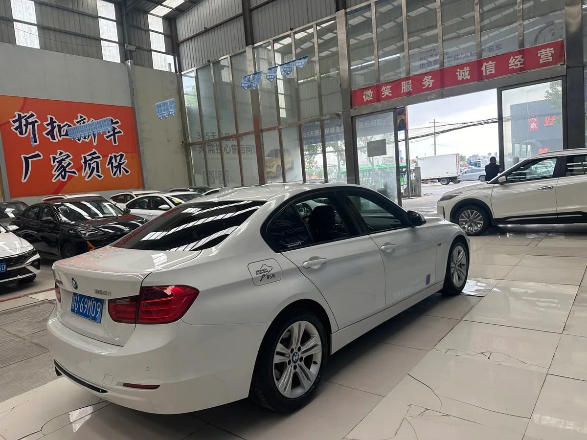 BMW 3 2015 4