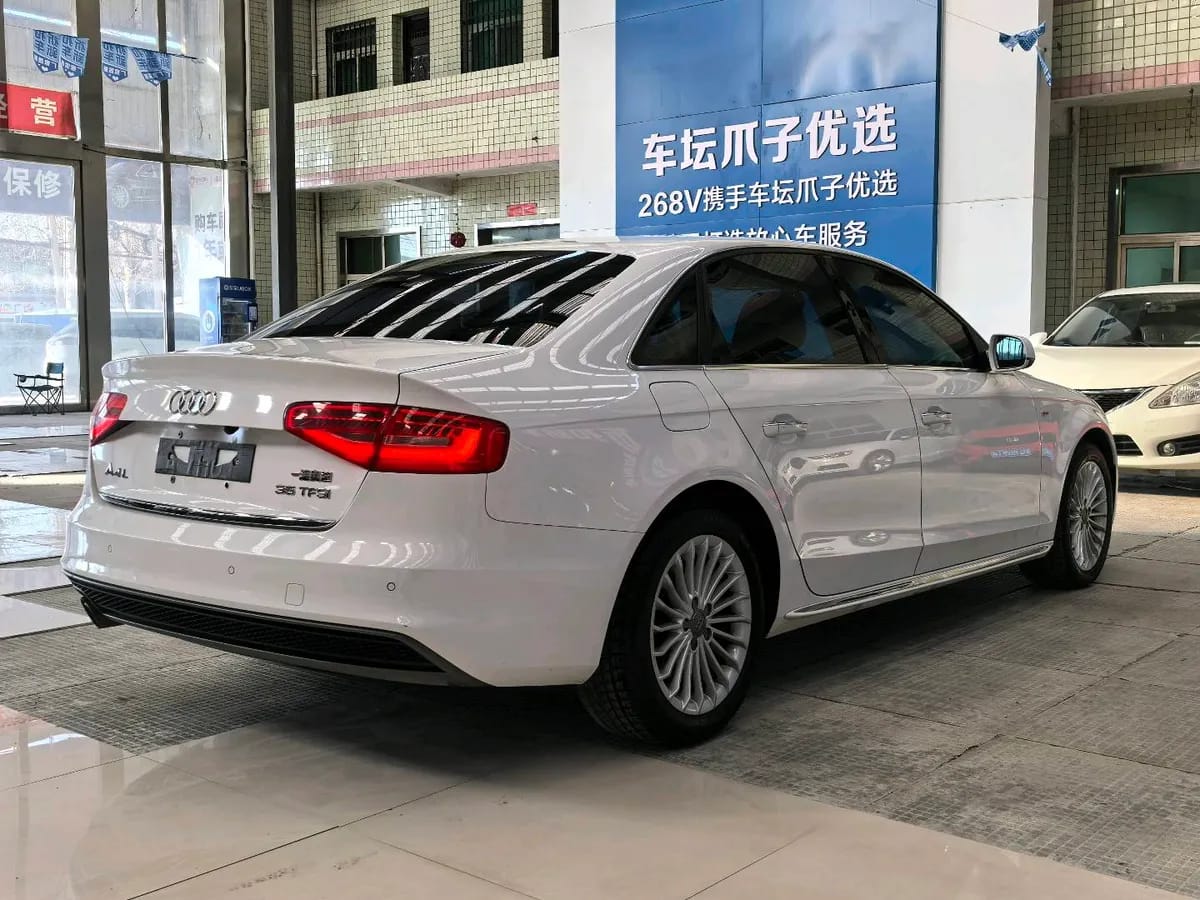 Audi A4L 2016 9