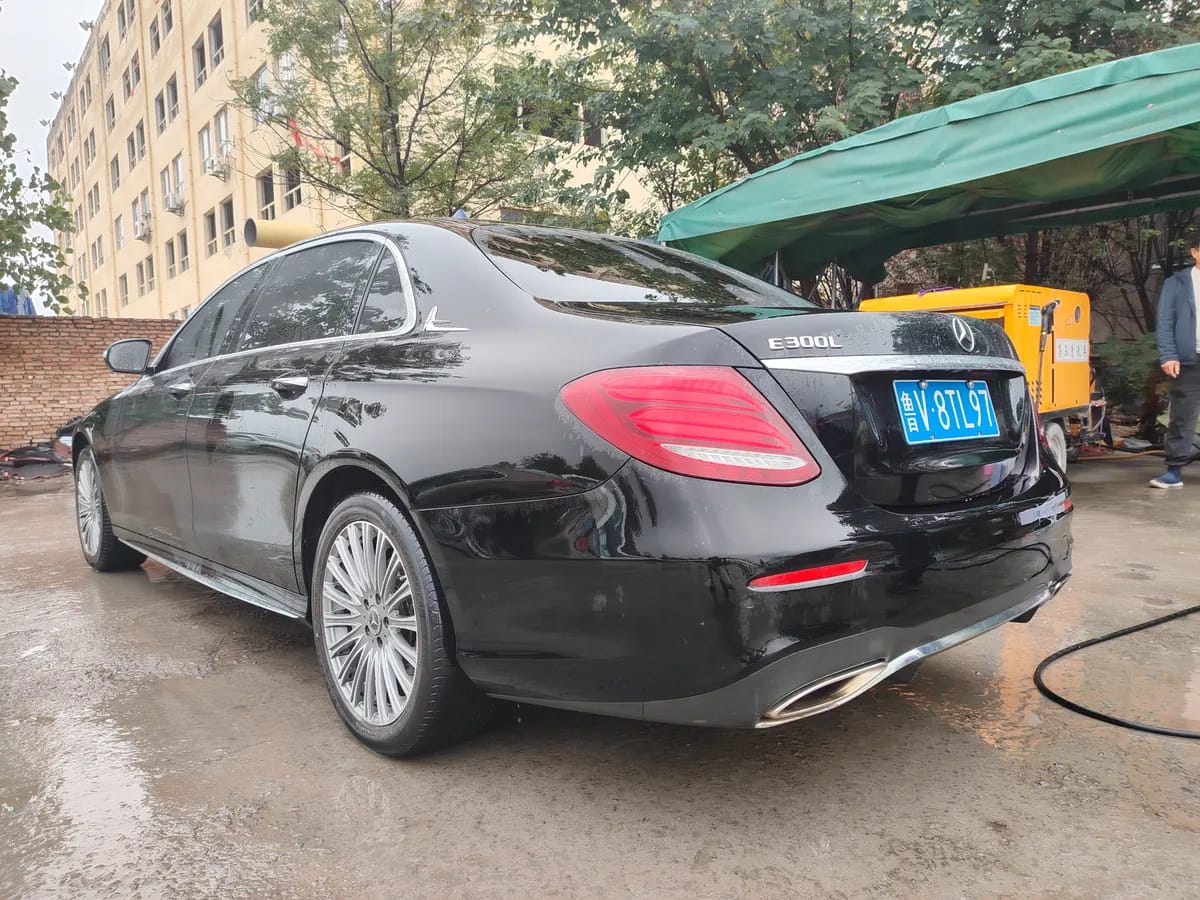 Mercedes-Benz E 2020 4
