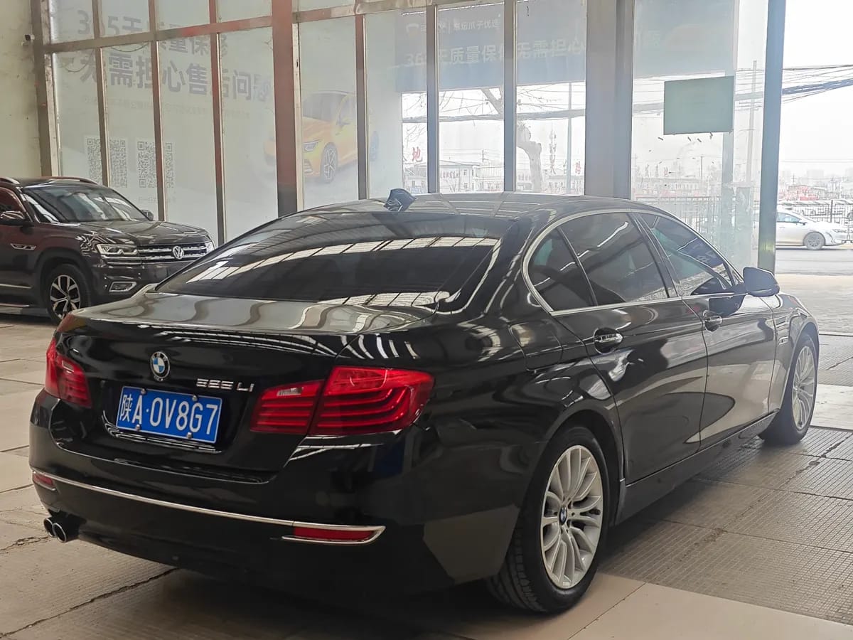 BMW 5 2017 7