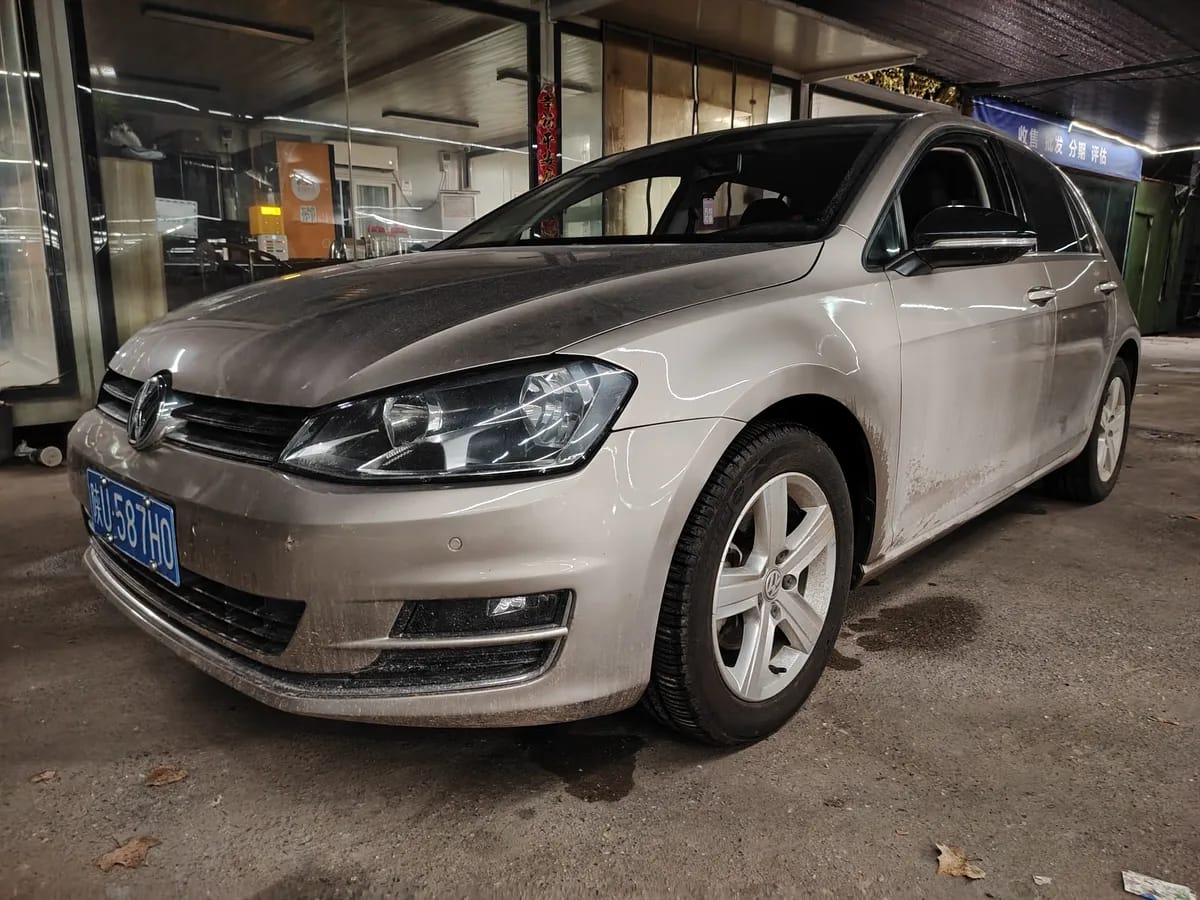Volkswagen 2016 230TSI