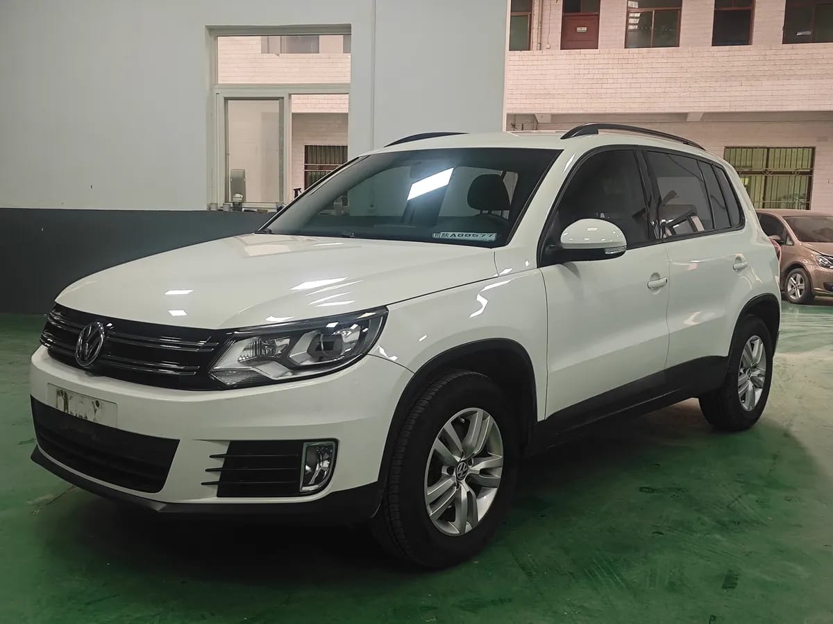 Volkswagen 2016 300TSI