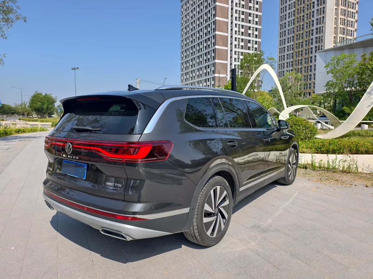 Volkswagen 2022 4
