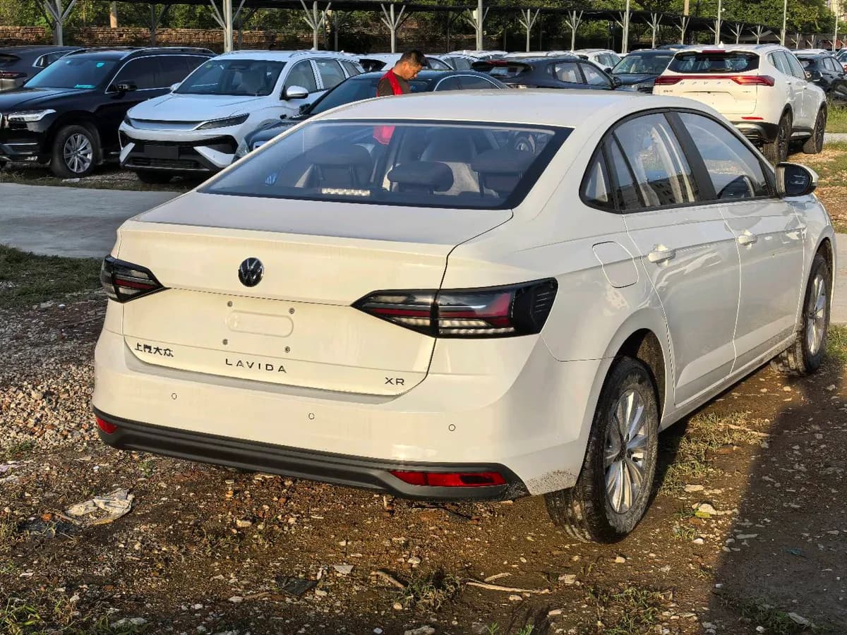 Volkswagen Lavida 2025 3