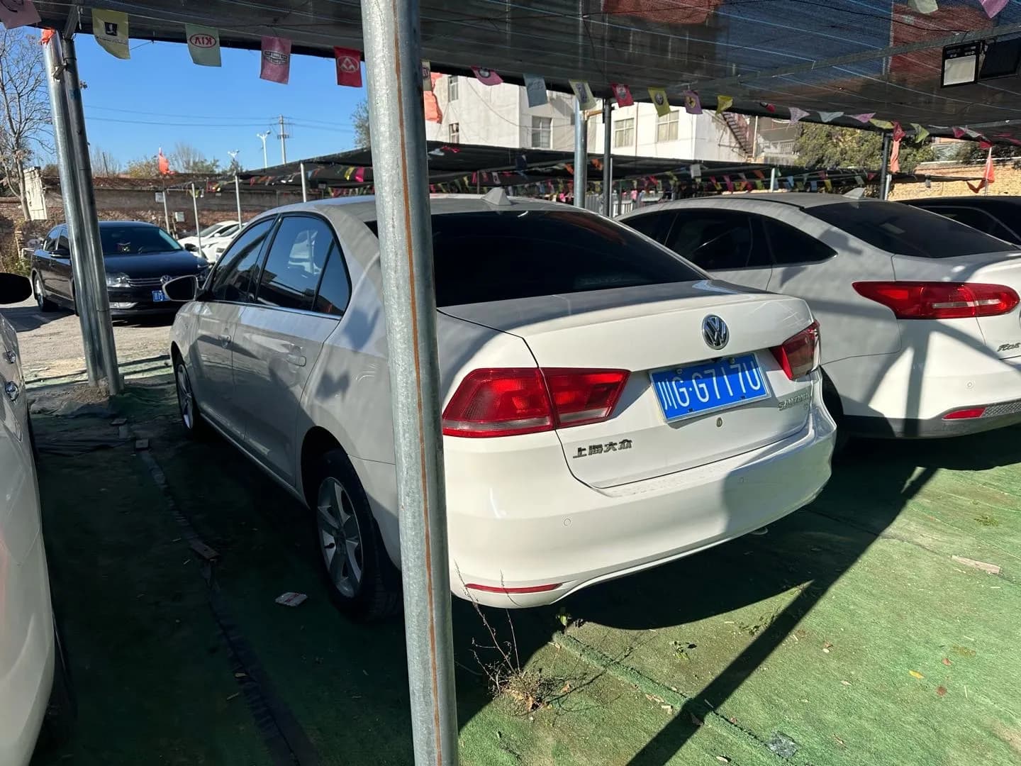 Volkswagen Santana 2015 3