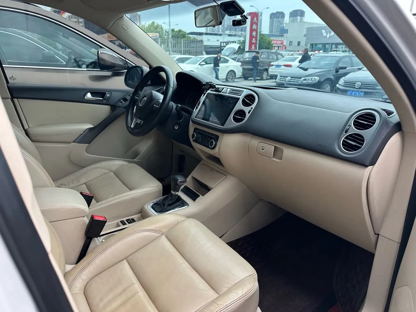 Volkswagen Tiguan 2010 5