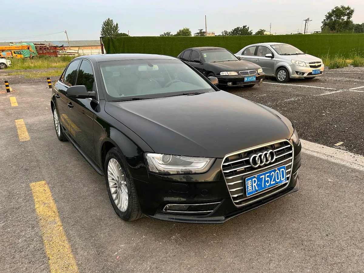 Audi A4L 2013 30 TFSI