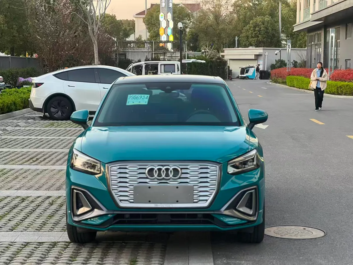 Audi Q2L e-tron 2022 Q2L e-tron