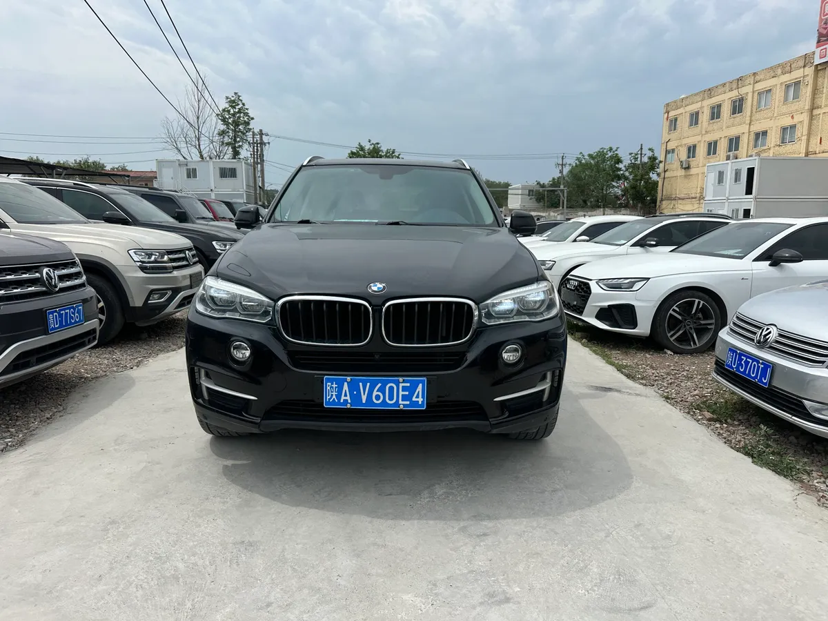 BMW X5 ( ) 2017 xDrive35i M