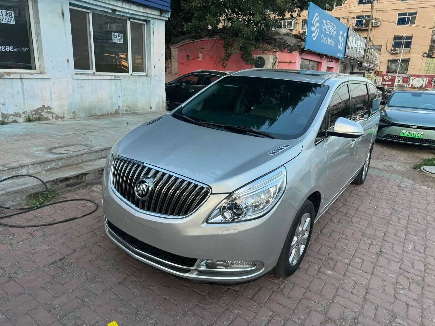 Buick GL8 2013