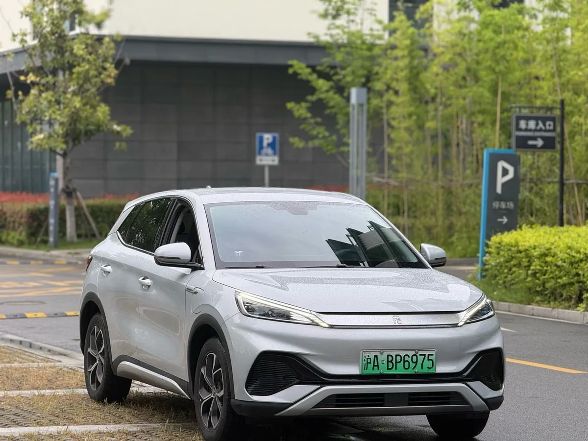 BYD PLUS 2022 510KM