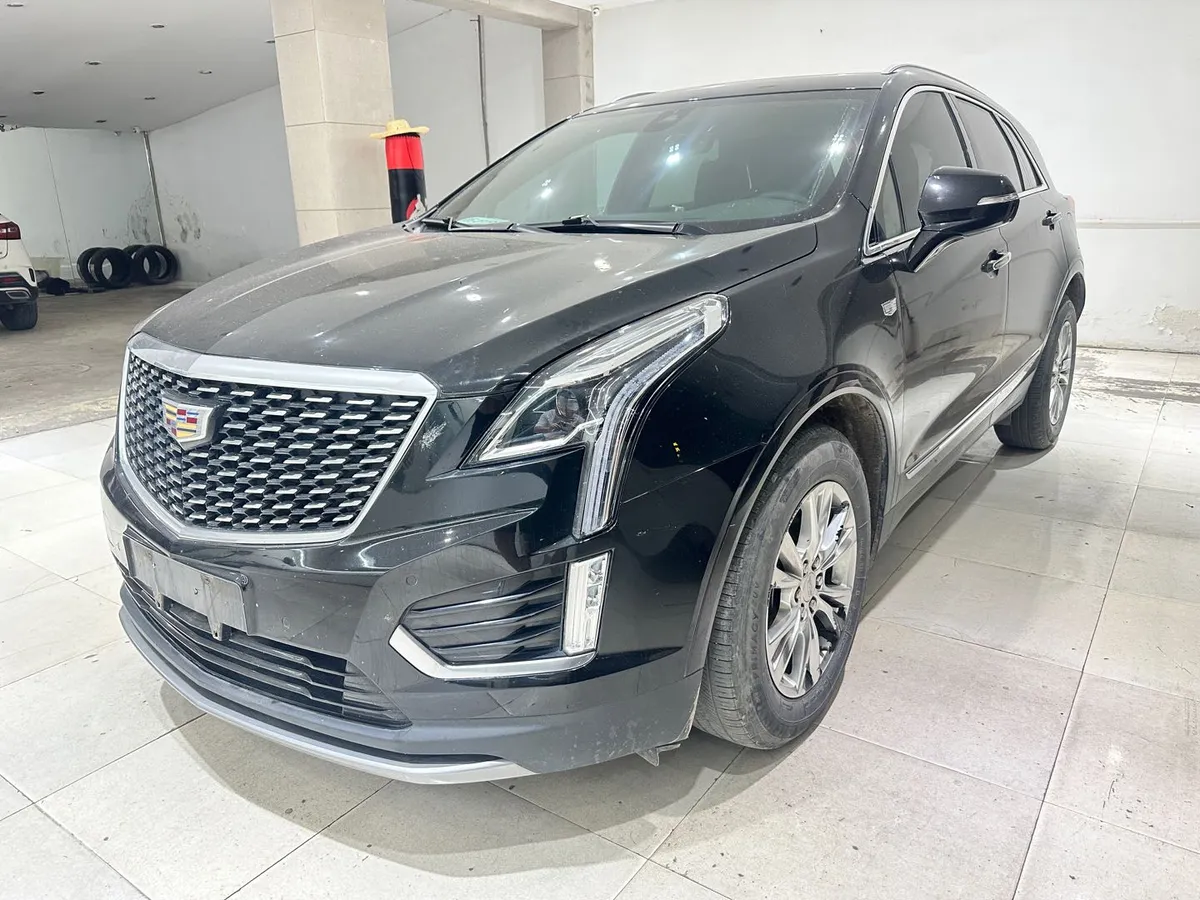 Cadillac XT5 2021 28T