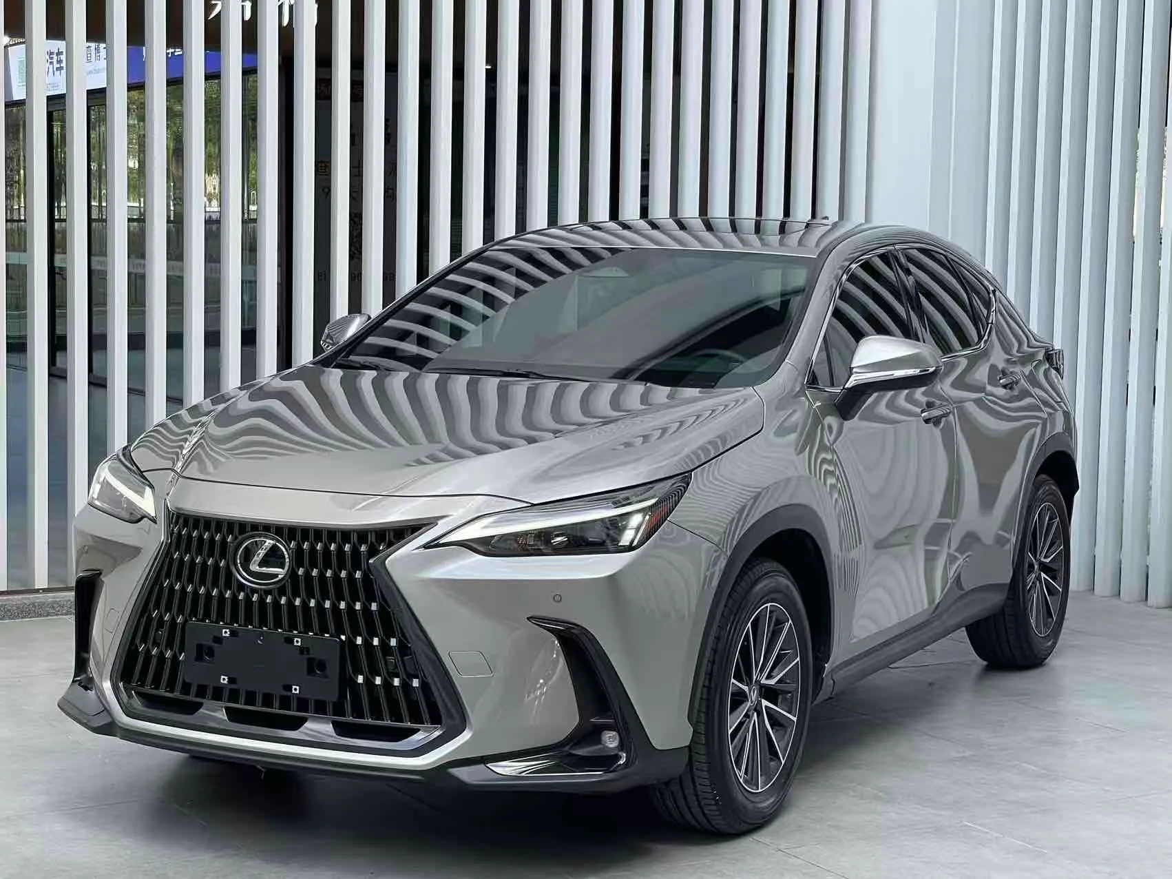 Lexus NX 2022
