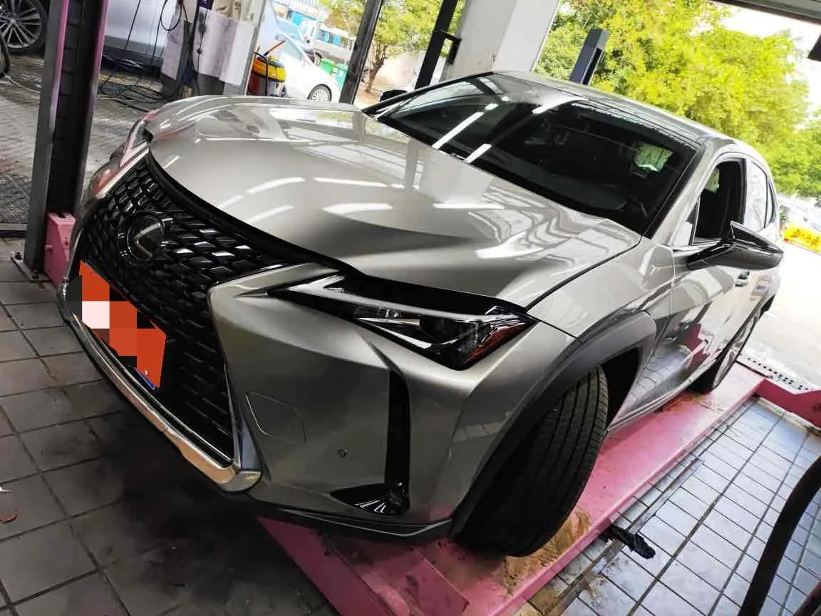 Lexus UX 2020