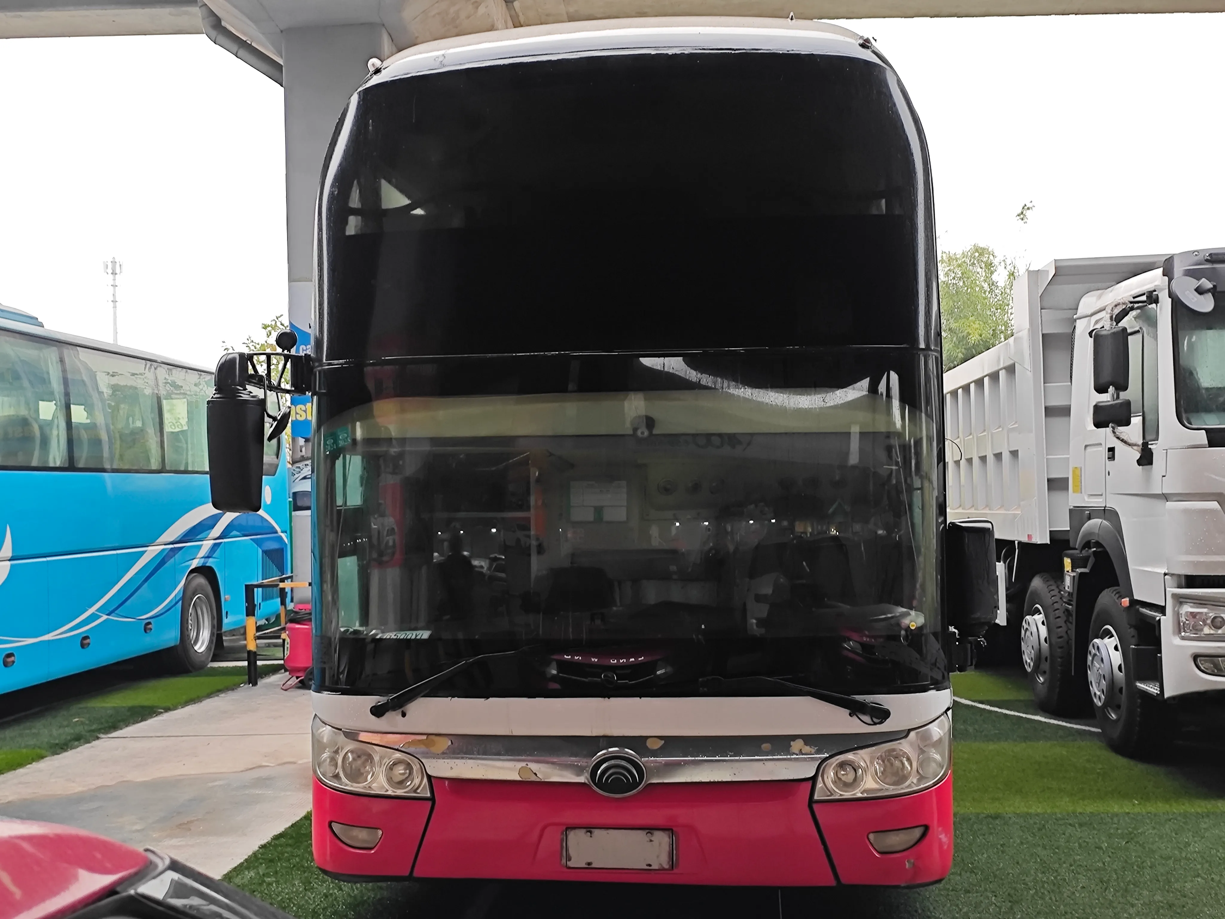 Yutong ZK6127HSA9