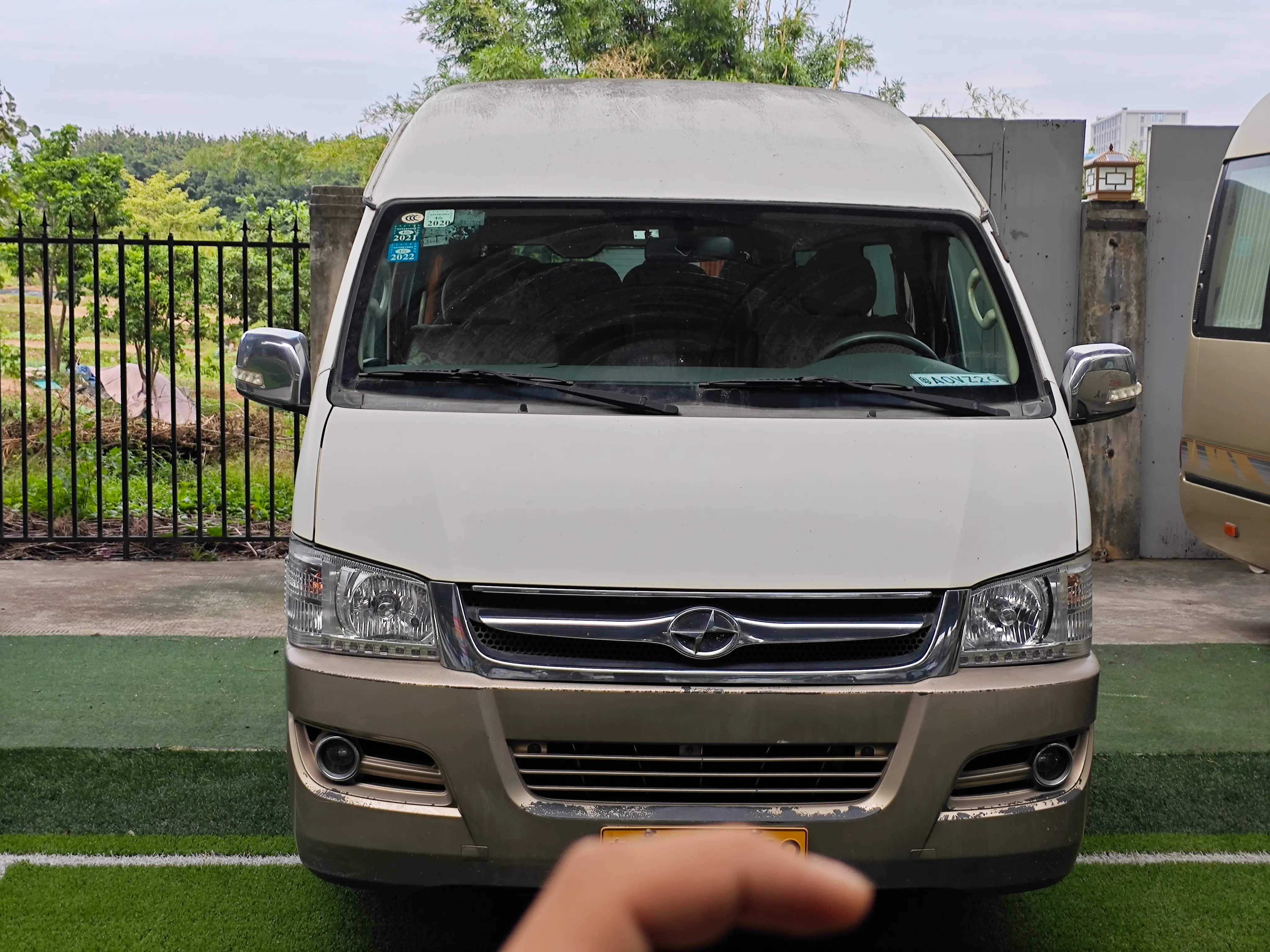 Dama Kowloon Sealion Minibus