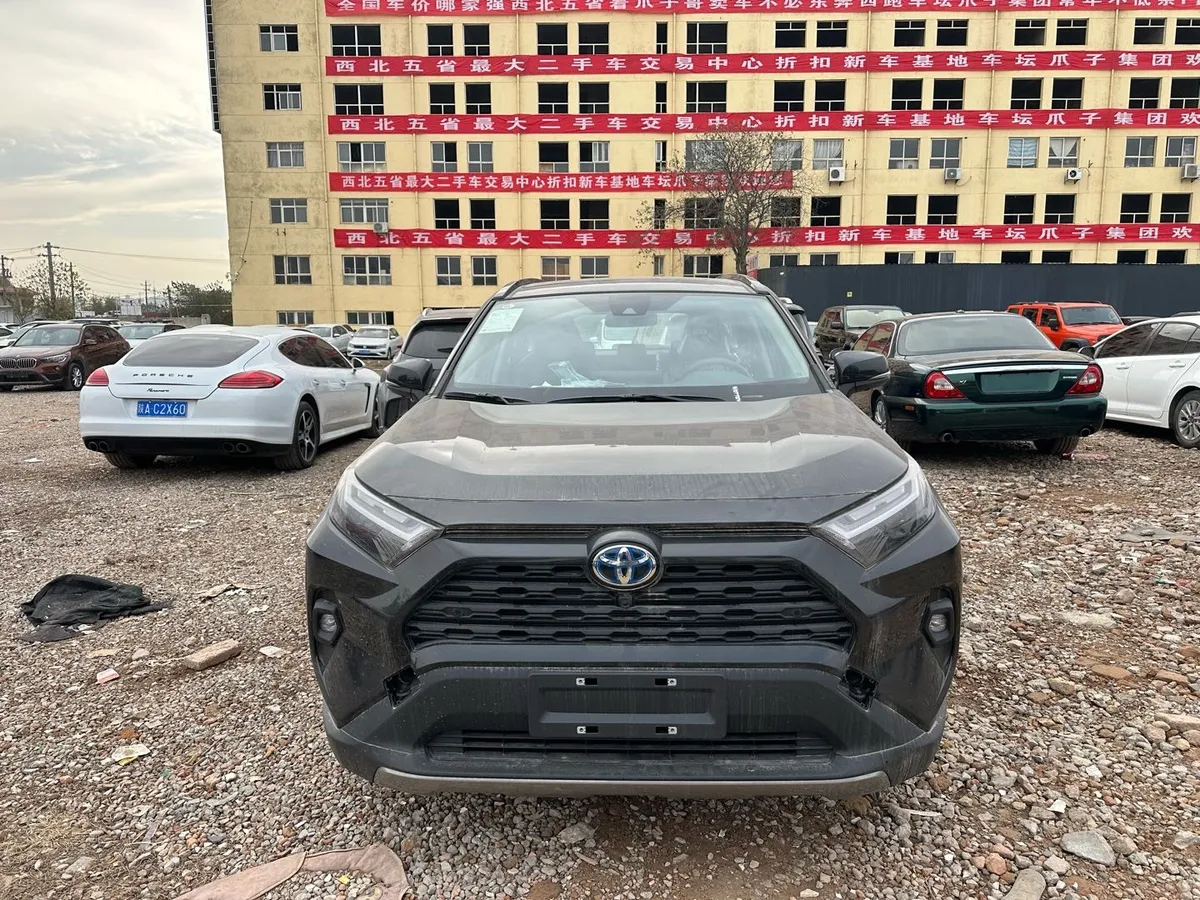 Toyota RAV4 2023