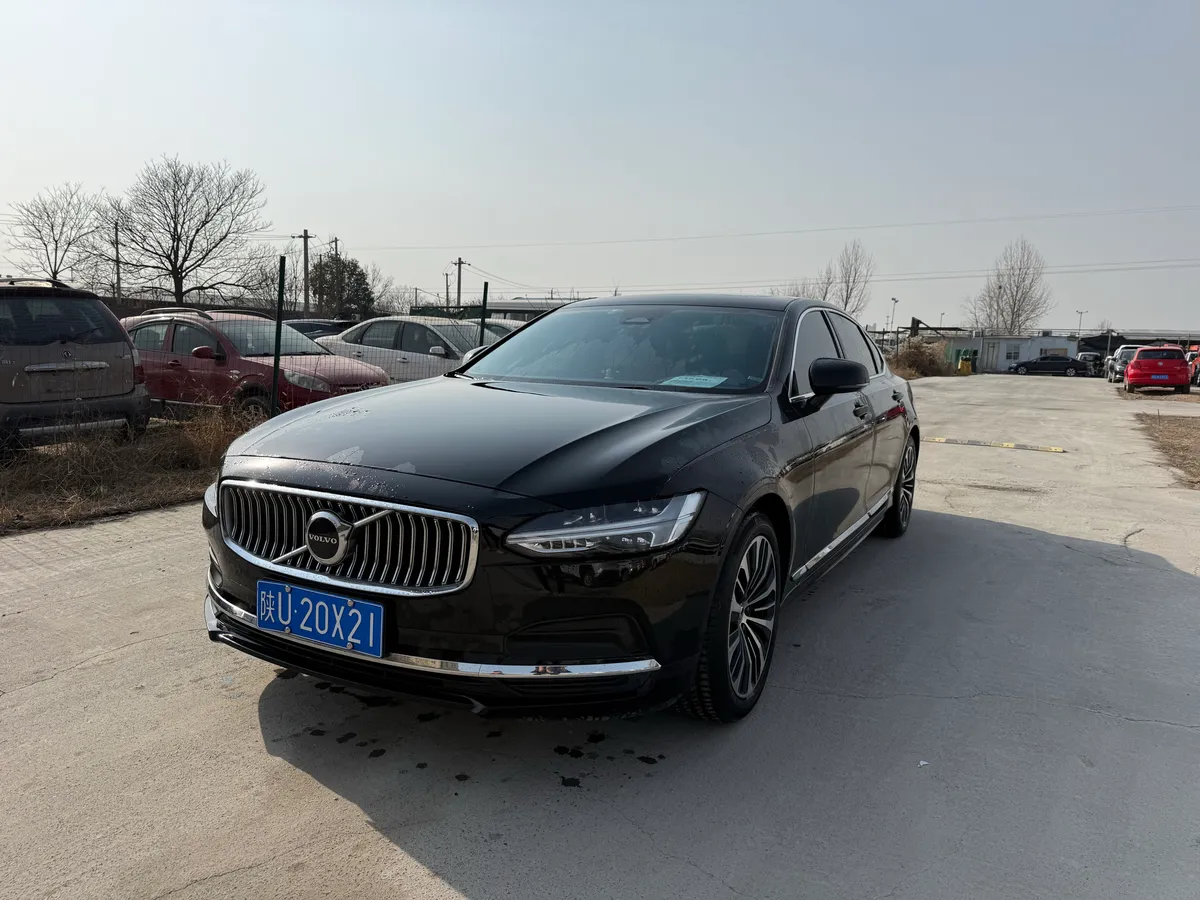 Volvo S90 2024 B5