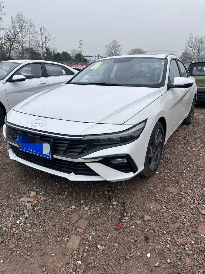 Hyundai 2023 1.5L CVT GLX