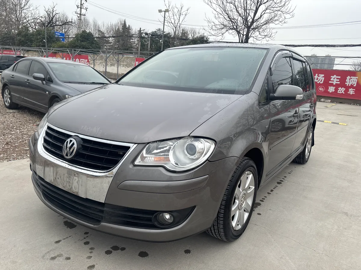 Volkswagen 2008 2.0L 5