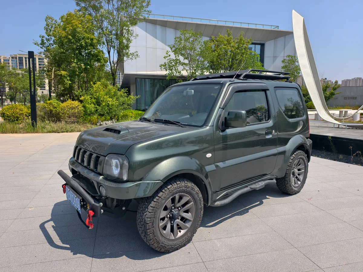 Suzuki ( ) 2015 1.3 AT JLX